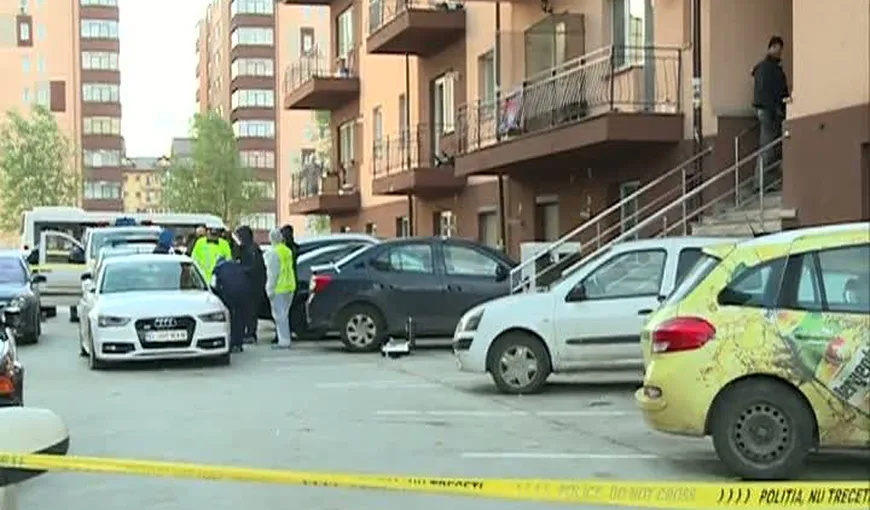 CRIMĂ într-un complex rezidenţial din Capitală: O tânără a fost înjunghiată mortal de tatăl ei vitreg VIDEO
