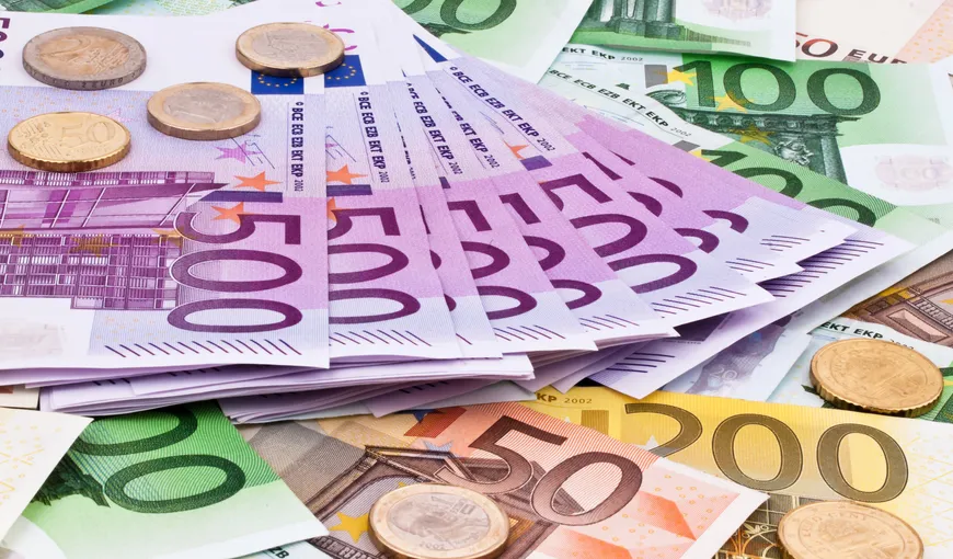 Curs BNR: Euro trece de 4,52 lei, în timp ce dolarul atinge un nivel maxim istoric, de peste 4,22 lei