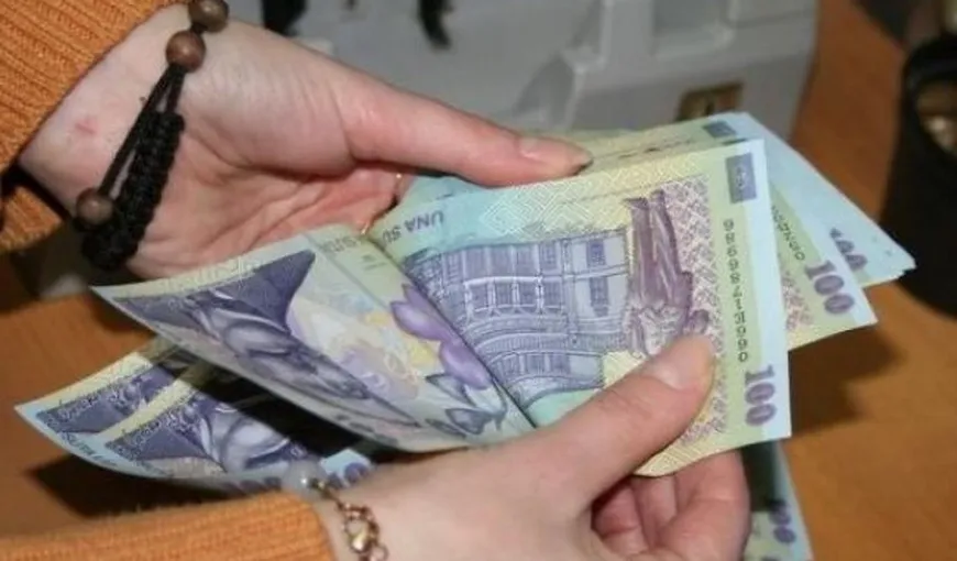 STUDIU: Un român economiseşte 46 de euro lunar, de cinci ori mai puţin decât un austriac