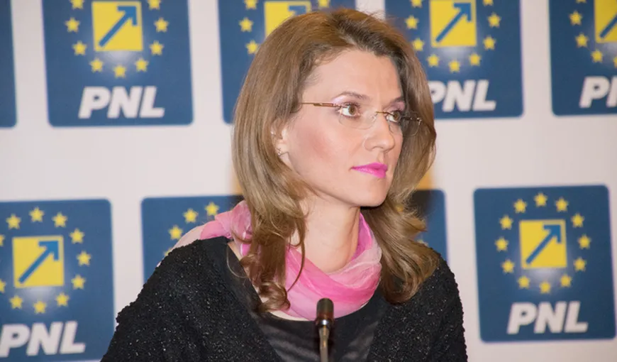 Alina Gorghiu: Eu mă angajez să vin în sesiune extraordinară pentru legea salarizării unitare. Să se aplice din ianuarie 2017