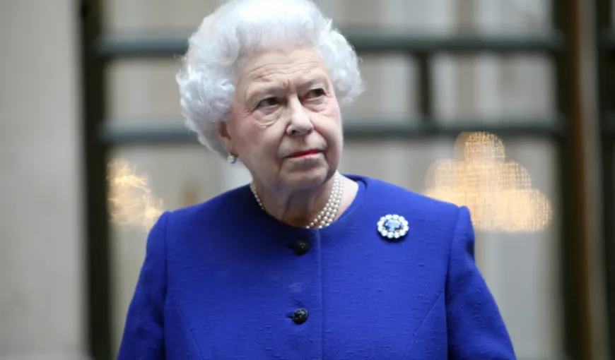 Glume sexuale pe seama reginei Elisabeta a II-a a Marii Britanii, la radio