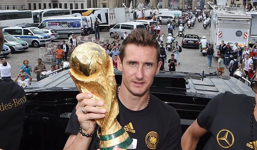 Golgeterul all-time al Cupei Mondiale spune adio fotbalului. Legendarul Klose şi-a anunţat retragerea
