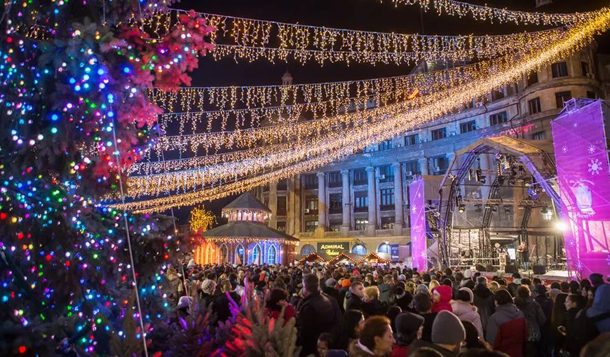 Se aprinde iluminatul festiv, la Bucureşti. PROGRAMUL târgurilor de Crăciun din Piaţa Constituţiei, Centrul Vechi, Universitate