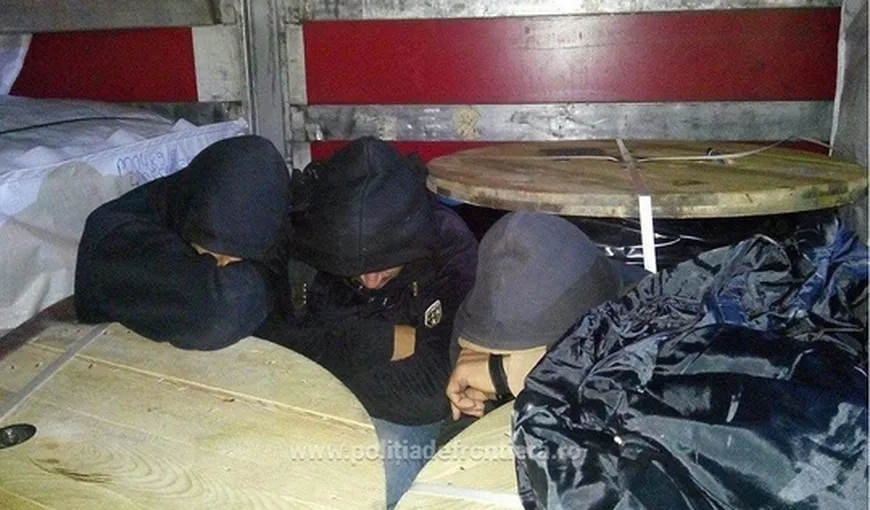 Trei irakieni care voiau să ajungă în Germania, prinşi de poliţiştii de frontieră din Dolj