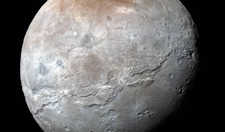 STUDIU: Oamenii de ştiinţă au descoperit că Pluto ascunde sub scoarţa sa îngheţată un ocean uriaş