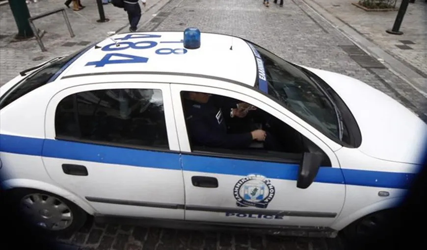 Grenadă aruncată asupra ambasadei Franţei la Atena. Un poliţist a fost rănit