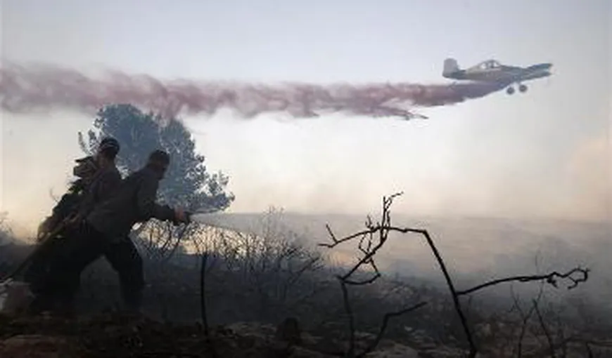Israelul cere Greciei şi Croaţiei avioane pentru stingerea incendiilor