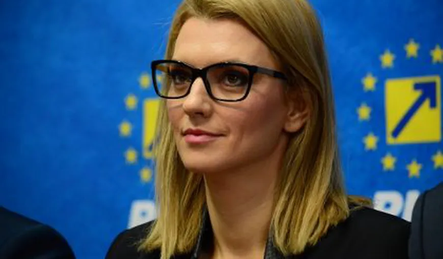 Alina Gorghiu îşi va anunţa demisia luni, susţin SURSE PNL