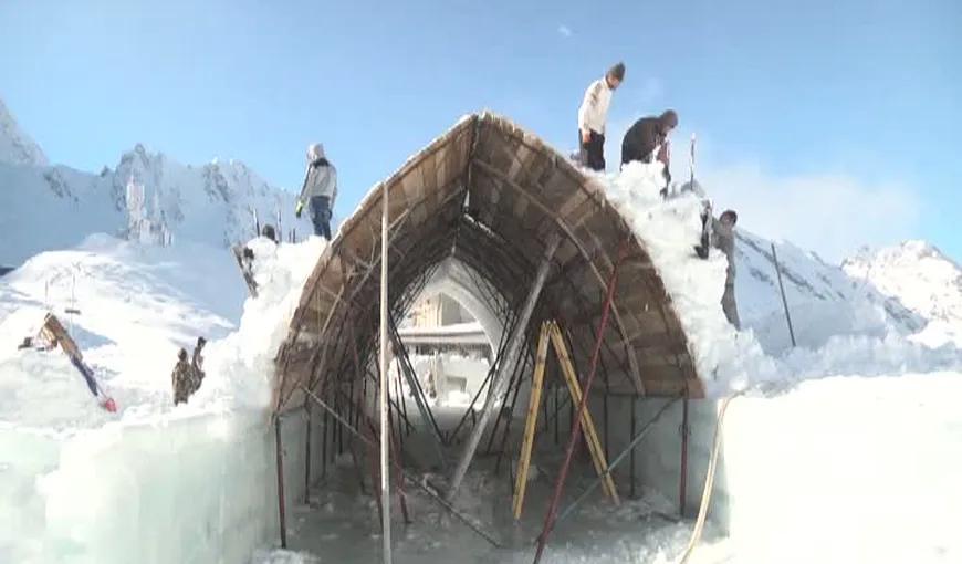 Se construieşte hotelul de gheaţă de la Bâlea Lac. Iată cum vor arăta camerele VIDEO