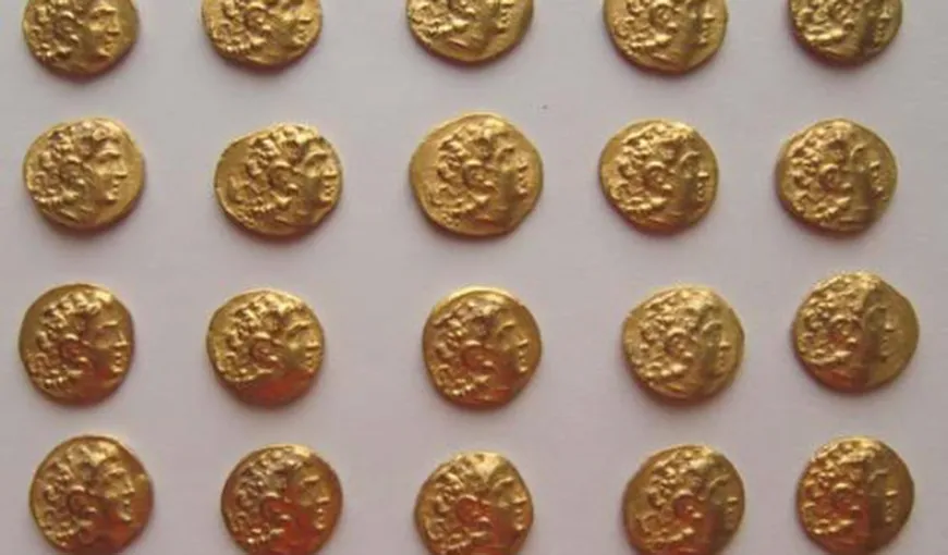 Patru bărbaţi au fost condamnaţi pentru că ar fi furat peste 3.000 de monede de aur de la un sit arheologic