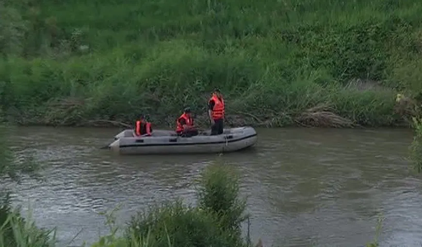 Descoperire macabră în Timiş. Trupul unui bărbat a fost găsit într-un râu