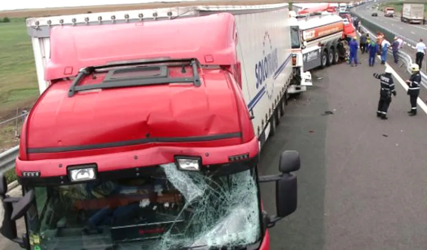 ACCIDENT pe A1. Trafic îngreunat pe Autostrada Bucureşti-Piteşti, după ce s-au izbit două TIR-uri. S-a circulat în coloană UPDATE