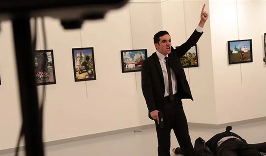 Experţi ruşi se deplasează în Turcia pentru a ancheta asasinarea ambasadorului Karlov