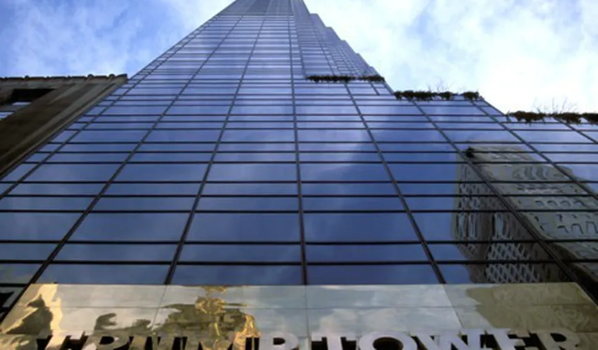 „Turnul Trump” din New York, unde locuieşte preşedintele ales al SUA, evacuat pentru scurt timp din cauza unui colet suspect
