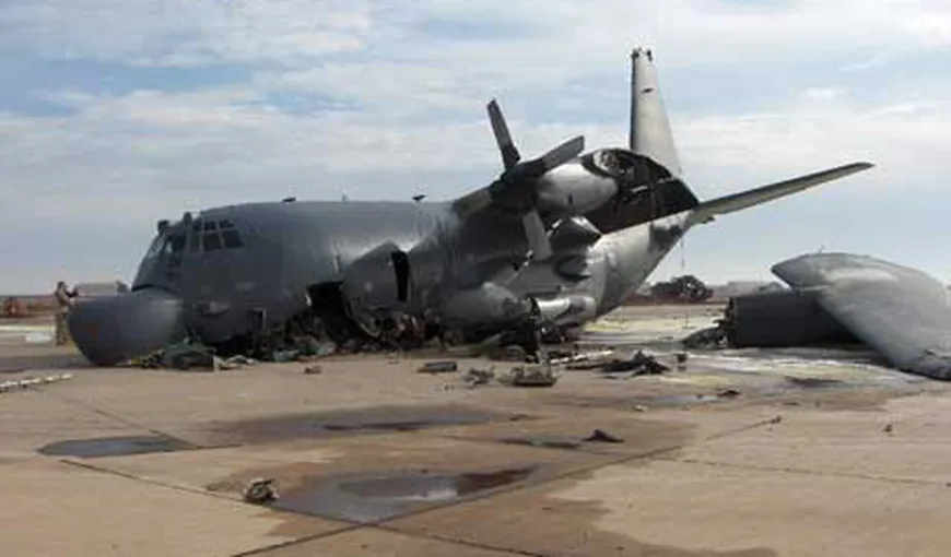 Un avion militar s-a prăbuşit în Indonezia, toate cele 13 persoane aflate la bord au murit