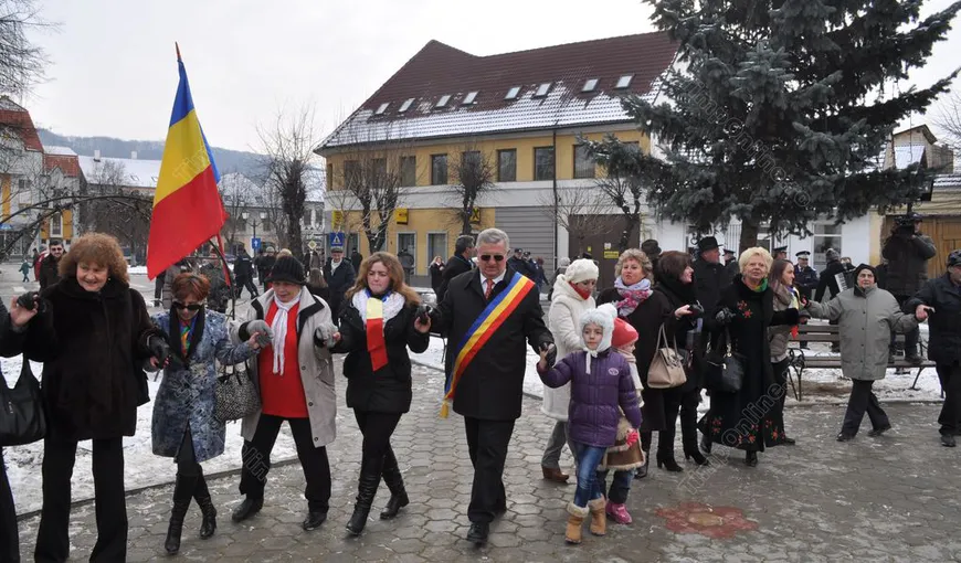UNIREA PRINCIPATELOR: Mii de persoane au participat la manifestările organizate de Ziua Unirii la Galaţi şi Buzău
