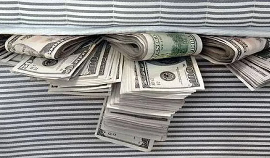 SUA: Procurorii au descoperit 20 de milioane de dolari într-o saltea. Banii provin dintr-o escrocherie