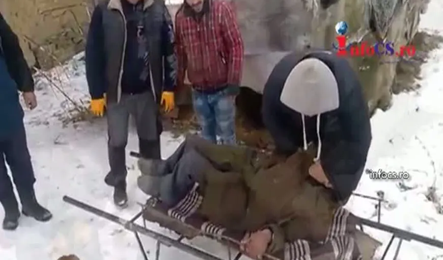 Bătrân salvat în ultimul moment de la îngheţ. A fost găsit în şoc hipotermic şi cu picioarele degerate