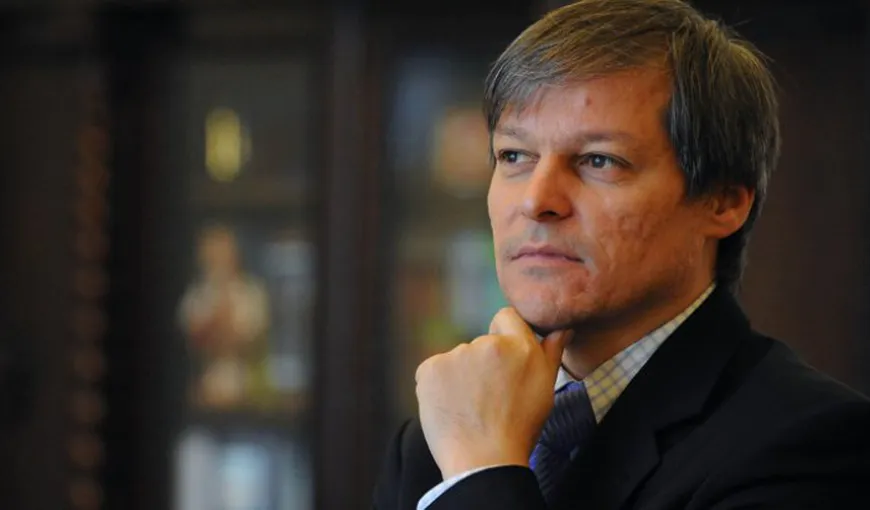 Dacian Cioloş: Oamenii care au ieşit în stradă nu au fost aduşi cu autocarele şi nu au fost cumpăraţi cu promisiuni şi iluzii