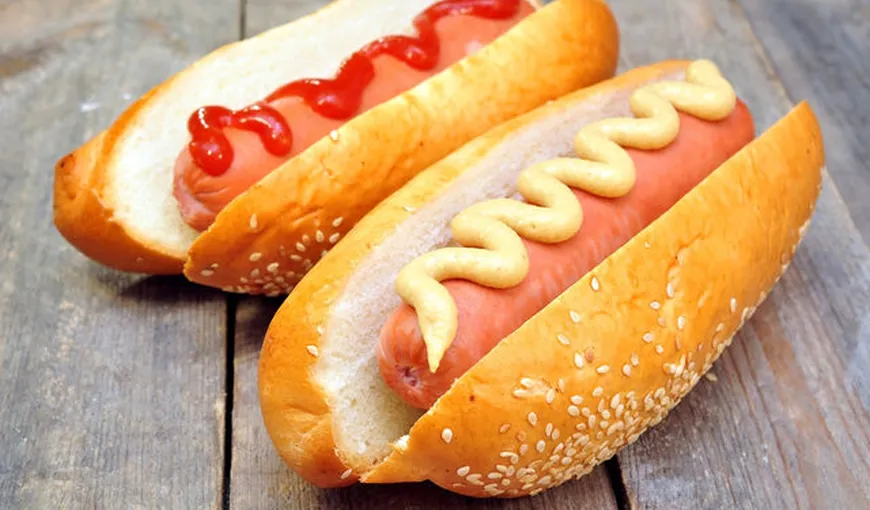 Ce se întâmplă în corpul tău dacă mănânci hot-dog VIDEO
