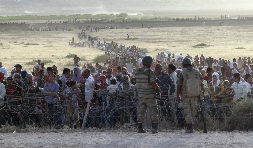 Premierul turc: Criza refugiaţilor nu se va rezolva prin ridicare de ziduri