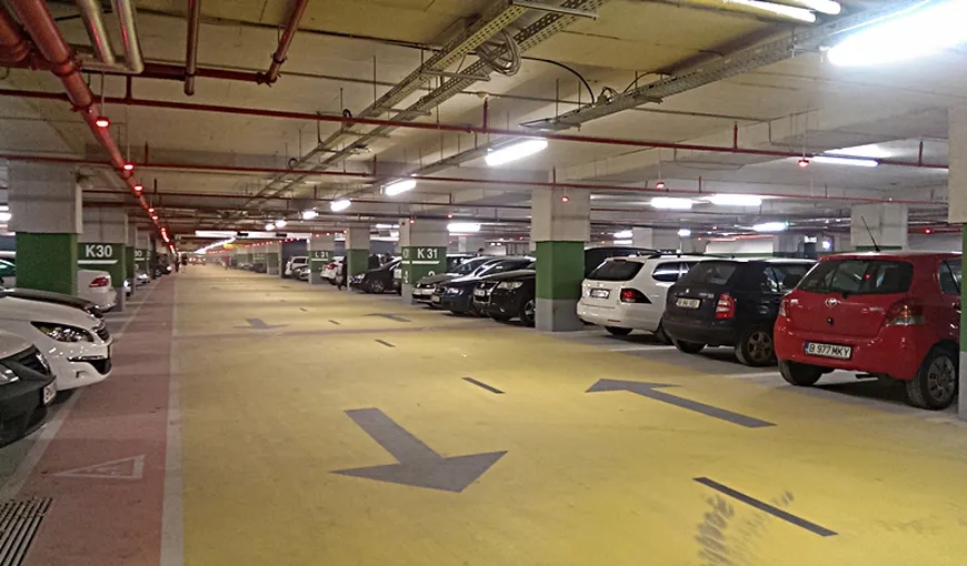 Locuitorii Sectorului 6 îşi vor putea lăsa maşinile în parcările anumitor hipermarket-uri şi mall-uri, pe timpul nopţii. VEZI CARE