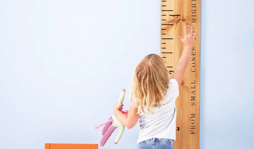 Cum poţi calcula cât de înalt va creşte copilul tău