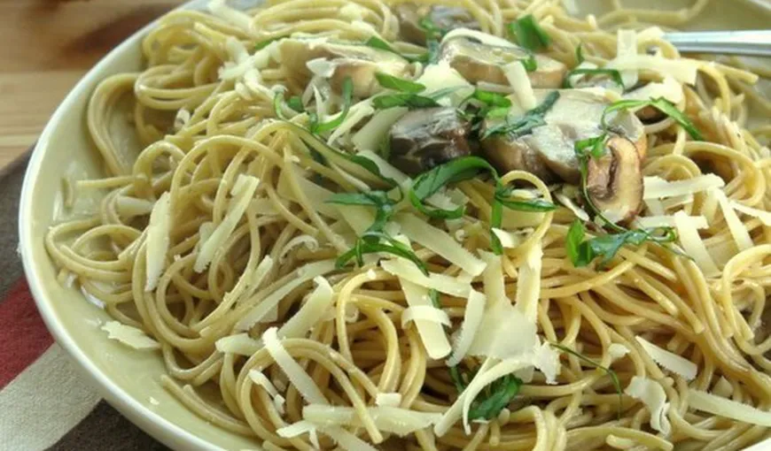 Reţeta zilei: Spaghete cu ulei de măsline şi usturoi