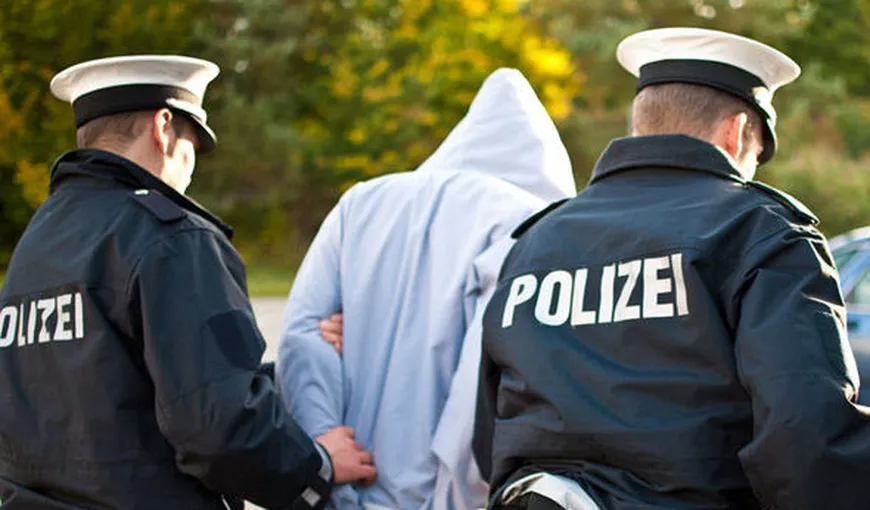 Germania: Poliţia a făcut raiduri în şapte landuri, la extremiştii de dreapta