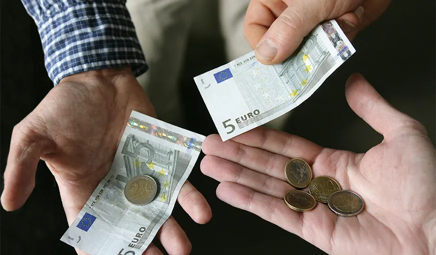 Jean-Claude Juncker propune introducerea salariului minim în Uniunea Europeană