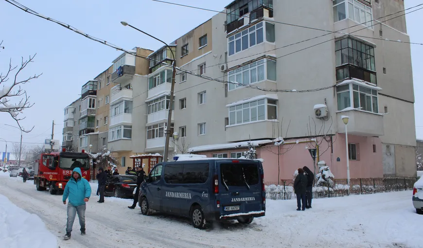 Scurgeri de gaze într-un bloc din Slatina. Zeci de persoane au fost evacuate