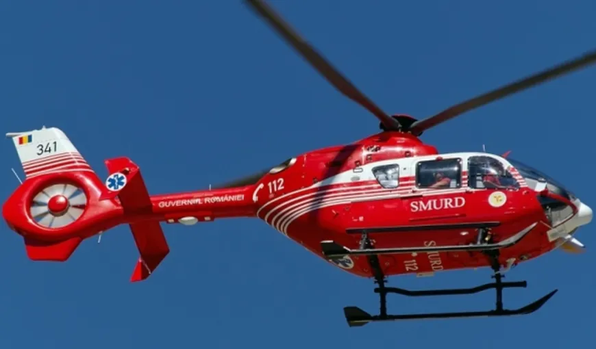 Bebeluş de cinci luni cu probleme respiratorii, dus la spital cu un elicopter SMURD