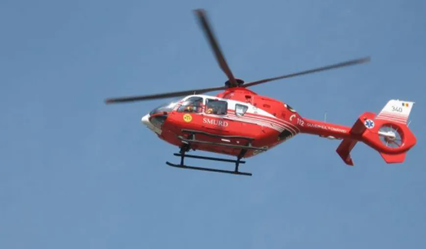 Heliportul SMURD Constanţa este deszăpezit pentru trimiterea în misiune a elicopterului