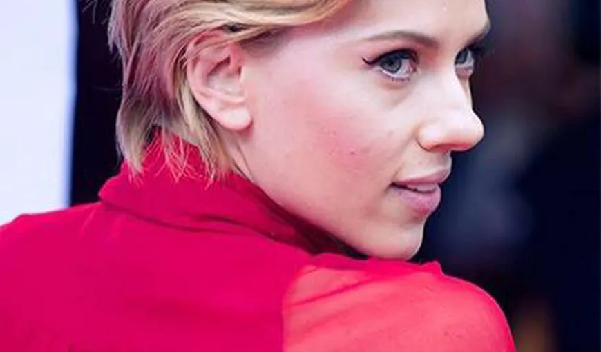 Scarlett Johansson, distinsă la gala ”amfAR” din New York pentru eforturile sale dedicate HIV-SIDA