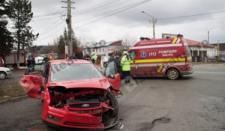 Accident spectaculos în Bistriţa, surprins de camerele de supraveghere VIDEO