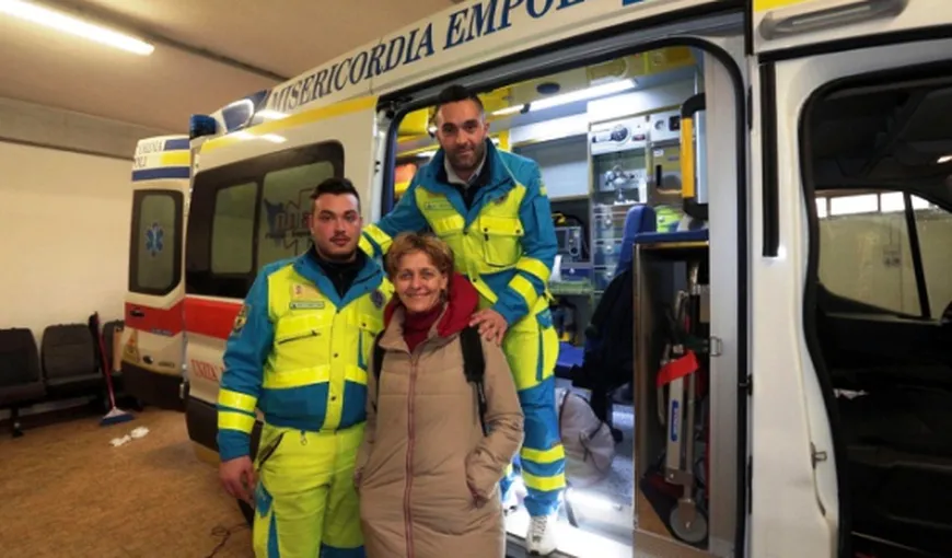 Gest impresionant al unor ambulanţieri italieni. I-au îndeplinit ultima dorinţă unei românce: „Vreau să mor acasă la mine”