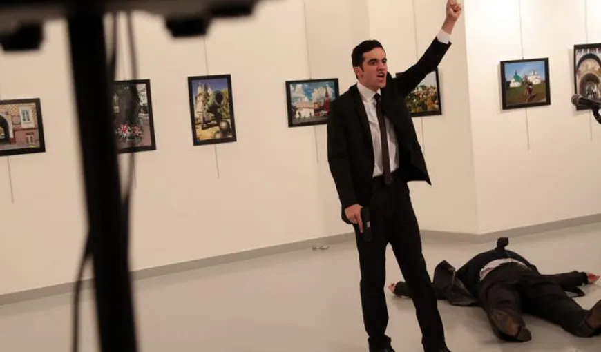 Fotografia cu asasinul ambasadorului rus în Turcia a câştigat premiul World Press Photo
