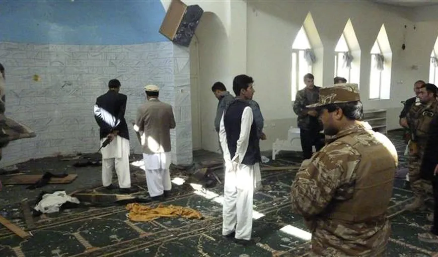 Atentat într-o moschee din Afganistan: Cel puţin 11 morţi