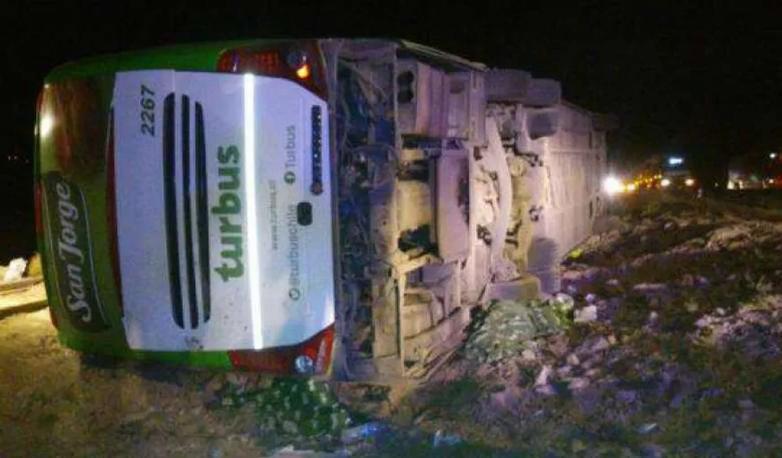 Argentina: Două autobuze s-au lovit frontal. Accidentul s-a soldat cu 13 morţi şi 34 de răniţi