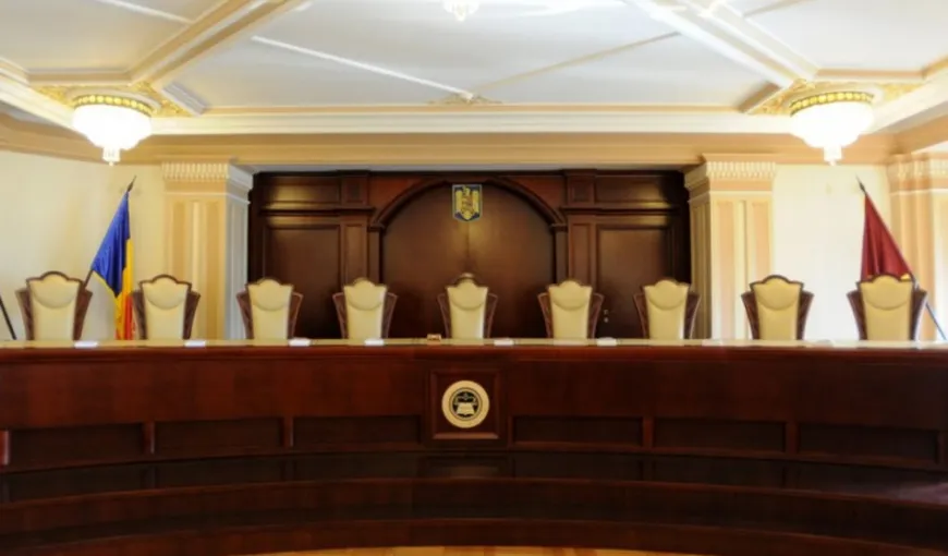 Comisia juridică a dat raport favorabil proiectului privind imunitatea judecătorilor Curţii Constituţionale