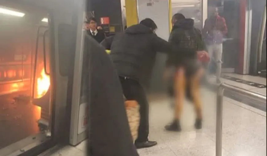 Alertă la metrou în Hong Kong. 12 oameni au fost răniţi după ce un bărbat a aruncat cu cocktail Molotov