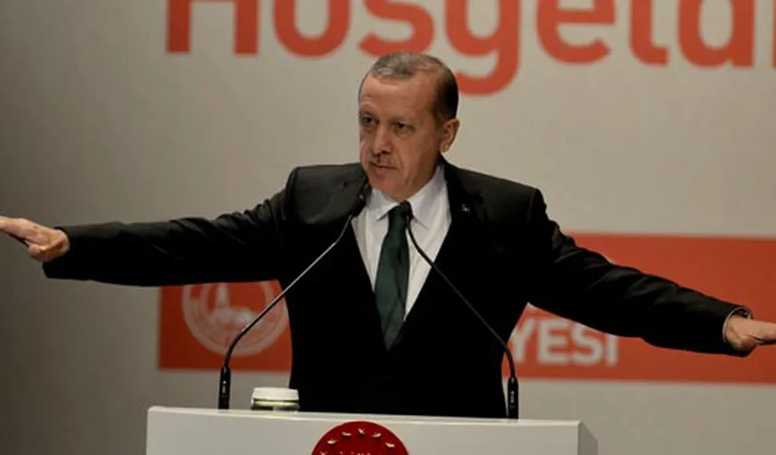Recep Tayyip Erdogan validează revizuirea Constituţiei pentru a-şi consolida puterea
