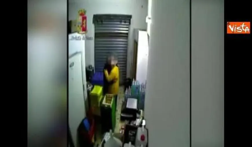 Capii mafiei italiene se întrunesc în camere frigorifice pentru a nu fi interceptaţi de poliţişti VIDEO