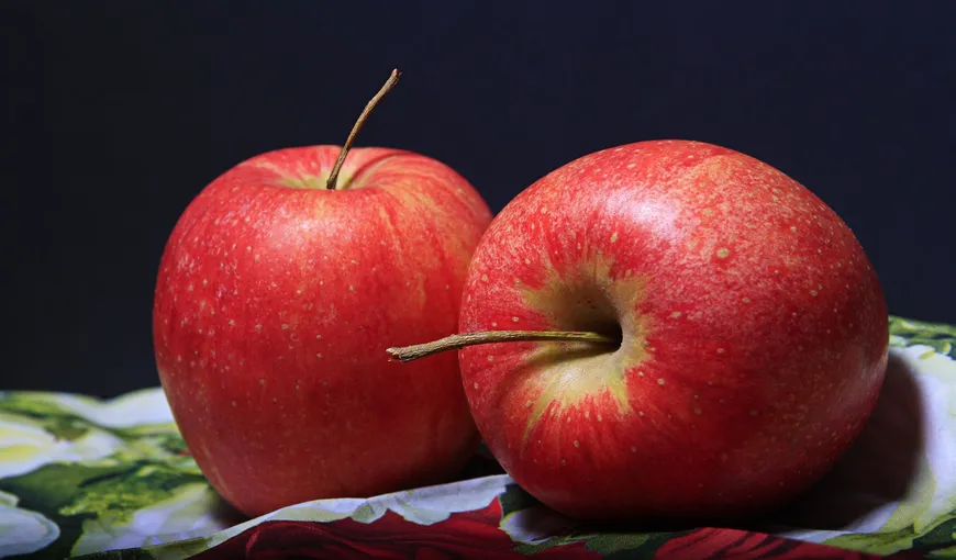 Când sunt culese, de fapt, merele care se vând în supermarket. Dacă afli, nu mai mănânci