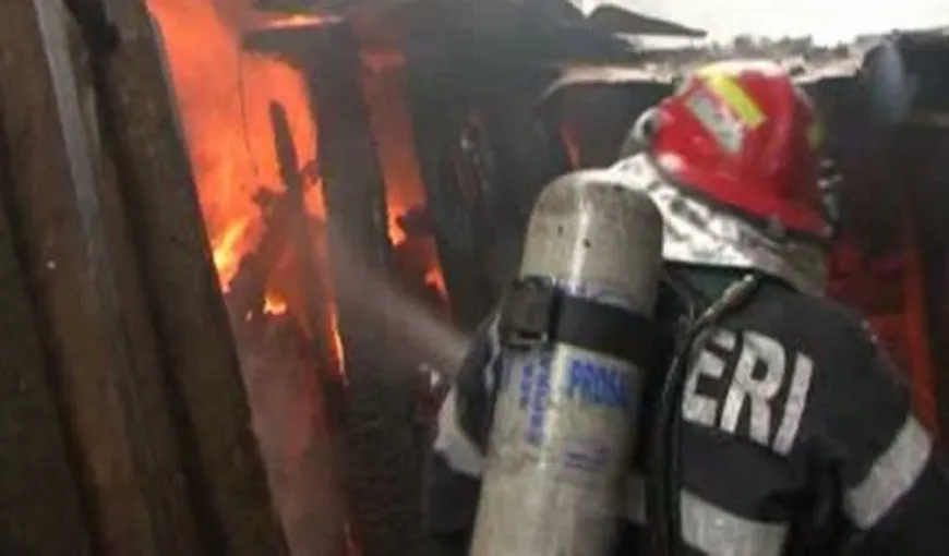 Incendiu în cartierul Ferentari din Capitală. O femeie şi-a pierdut viaţa