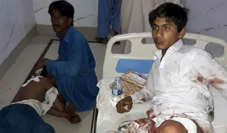 Atentat sinucigaş în Pakistan soldat cu cel puţin 72 de morti