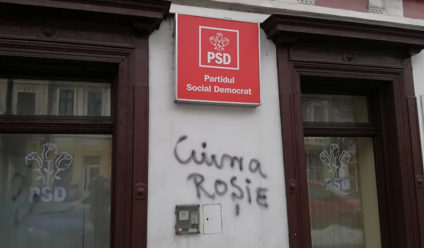 Sediul PSD din Bistriţa, vandalizat noaptea trecută: „Ciuma roşie”
