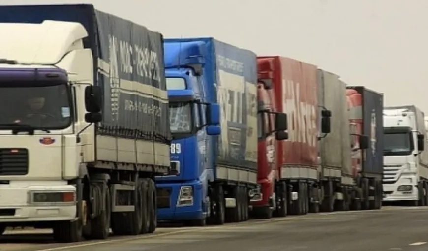 Aglomeraţie în vama Giurgiu-Ruse. Şoferii de camioane stau la cozi uriaşe pentru a putea intra în Bulgaria