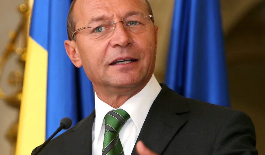 Traian Băsescu: „Este atmosferă de război hibrid. În astfel de momente nu mai torni gaz de foc”