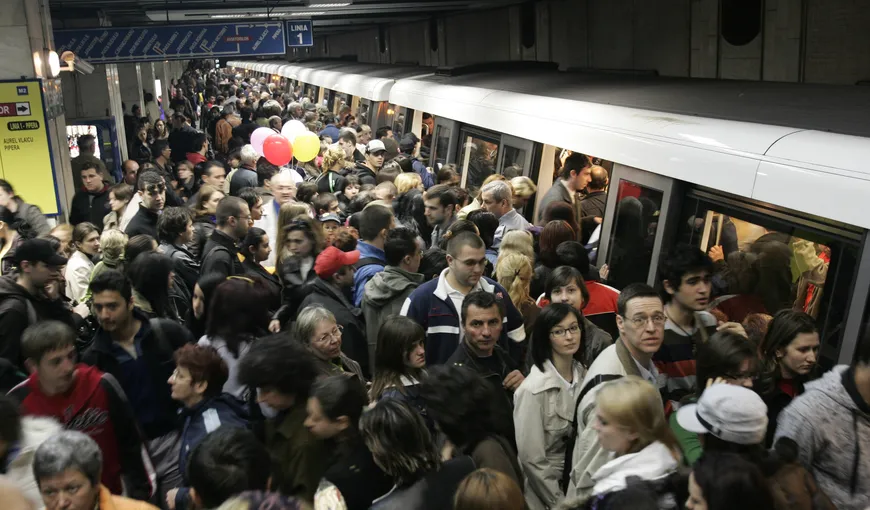 Incidente la metrou. Două staţii au fost blocate